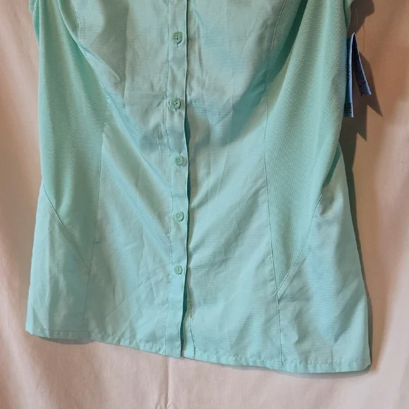 Reel Legends Medium Beach Glass Sleeveless Fishing Button Down Shirt - Picture 8 of 11